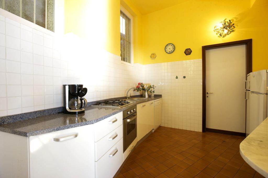 Villa Camelia แวร์บาเนีย ภายนอก รูปภาพ